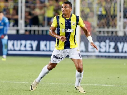 &ldquo;Fənərbağça&rdquo; mübarizəni dayandırdı