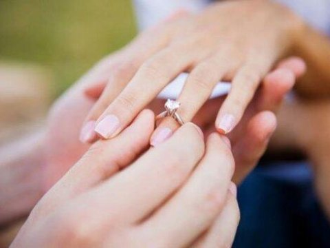 Azərbaycanda qadınlara saxta evlilik TƏKLİF EDİLİR