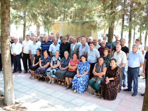 Cavanşir Feyziyev Şəkidə növbəti görüşlərini keçirib