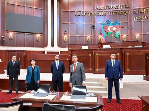 Qazaxıstan nümayəndə heyəti Milli Məclisdə