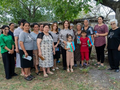 Tamam Cəfərovanın seçicilərlə görüşləri davam edir - FOTO