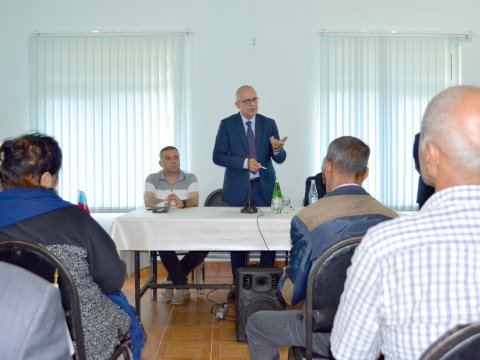 Elçin Mirzəbəyli Ərəbmehdibəy kəndində - FOTO