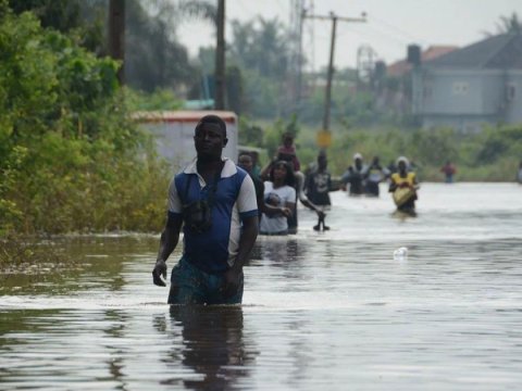 Daşqınlar 54 nəfərin həyatına son qoydu&nbsp;