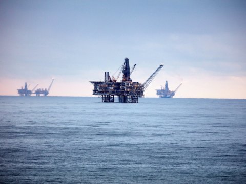 Azərbaycan nefti bahalaşıb