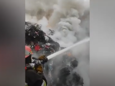 Qobuda geyim malları anbarı yandı - VİDEO