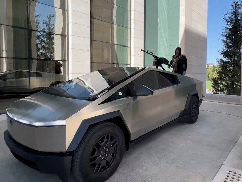 Kadırova "Cybertruck" verməmişəm - İlon Mask (VİDEO)