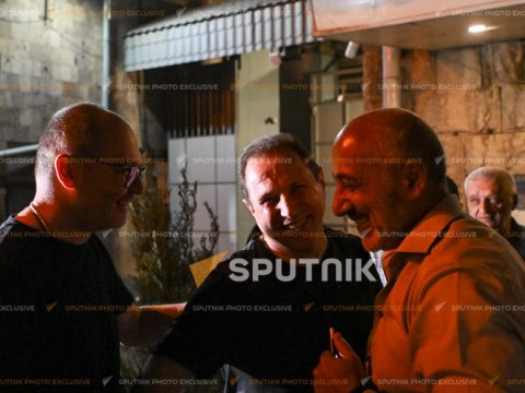 Hələlik&nbsp;siyasətə girmək istəmirəm - həbsdən çıxan&nbsp;Tonoyan