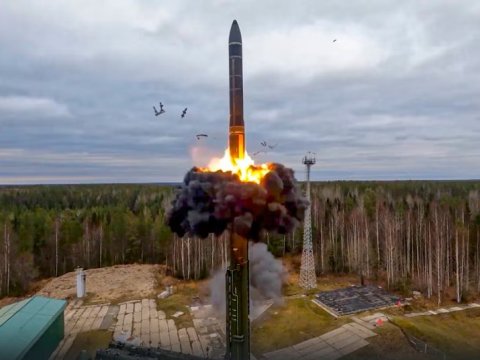 Kursk düyünü: Rusiya nüvə silahına əl ata bilərmi?