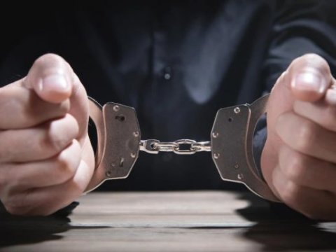 Nazirlik şikayət etdi, vəzifəli şəxs həbs olundu