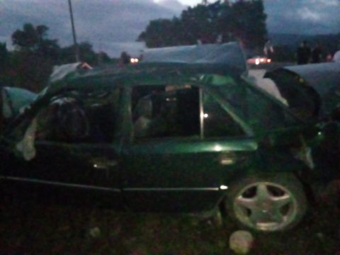 "Mercedes" aşdı, ölən və yaralananlar var&nbsp;