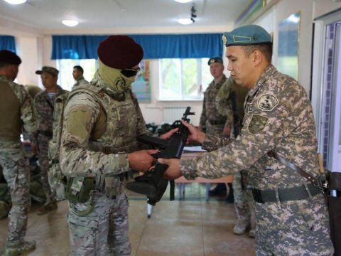 Azərbaycan və Qazaxıstan hərbçiləri birgə məşq edəcəklər - FOTO