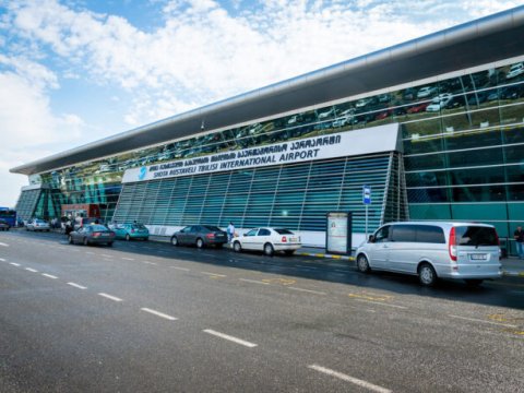 Gürcüstan hava limanları 1,8 milyon sərnişinə xidmət göstərib
