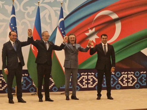 Azərbaycan və Özbəkistan sənətçilərinə fəxri adlar təqdim edildi