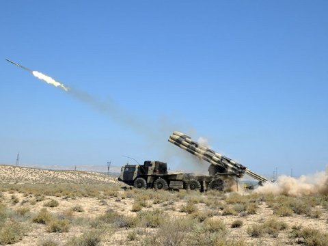 Azərbaycan ordusu "Smerç"ləri işə saldı - VİDEO