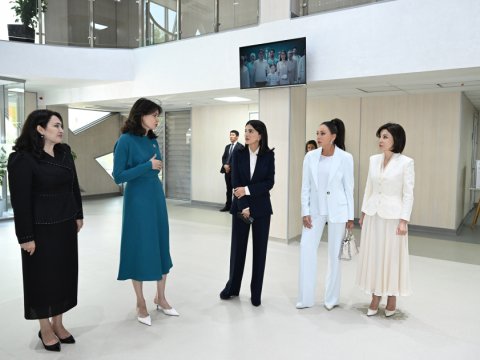 Birinci xanımlar&nbsp;Daşkənddəki &ldquo;Mexrli&rdquo; məktəbində - FOTO