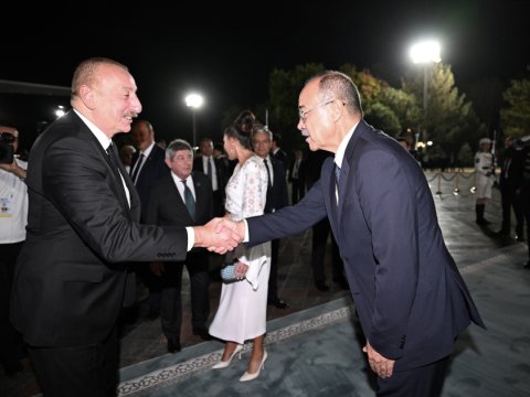 İlham Əliyevin Özbəkistana səfəri başa çatdı - FOTOLAR