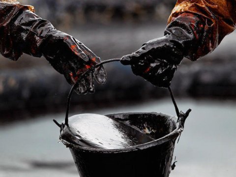 Birjalarda neft bahalaşıb