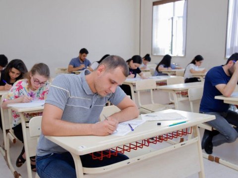 Yeddi mindən çox məzun ali məktəblərə ərizə verməyib
