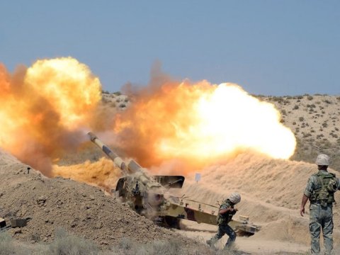 Azərbaycan ordusunda artilleriya təlimləri - VİDEO