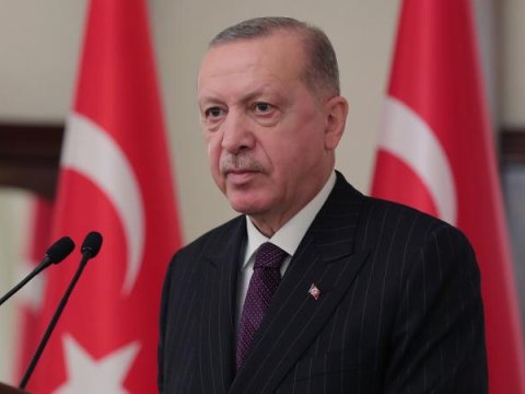 Ərdoğan onu məhkəməyə verdi - 250 min...