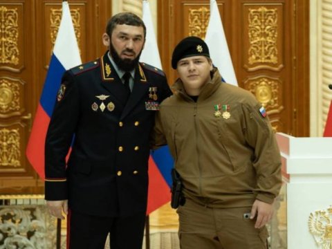 Ramzan Kadırovun oğluna Çeçenistanın ən yüksək fəxri ordeni verildi