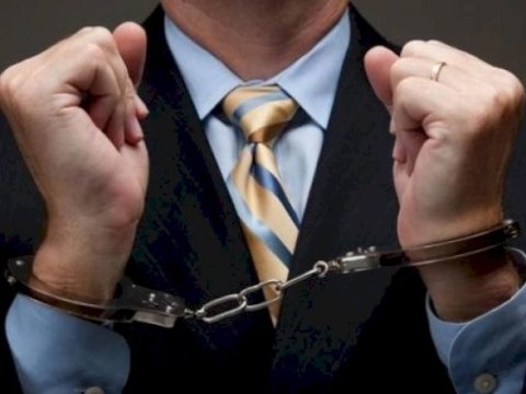 Azərbaycanda vəzifəli şəxslər həbs edildi - RƏSMİ