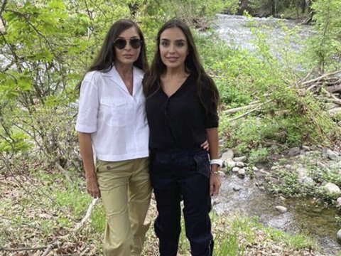 Leyla Əliyeva anasını belə təbrik etdi - VİDEO