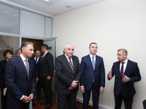 Seçki məntəqələrindəki veb-kameralara baxış keçirilib