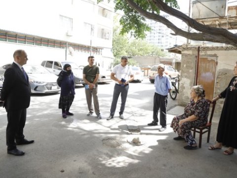 Ceyhun Məmmədov Yasamalda seçicilərlə görüşdü - FOTO