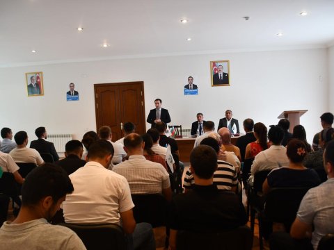 Mahir Süleymanlının seçicilərlə görüşləri davam edir