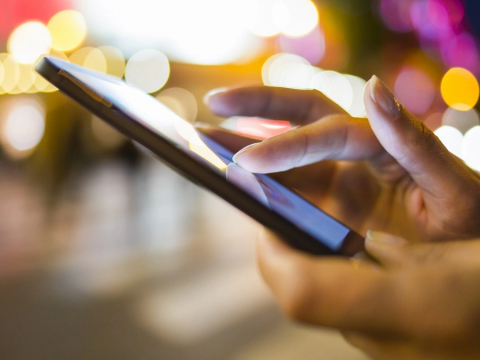 Mobil operatorların özbaşınalığı - Müştərilər nə etməlidir...