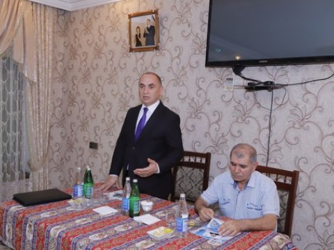 Ceyhun Məmmədov Sahil qəsəbəsində seçicilərlə&nbsp;görüşüb.