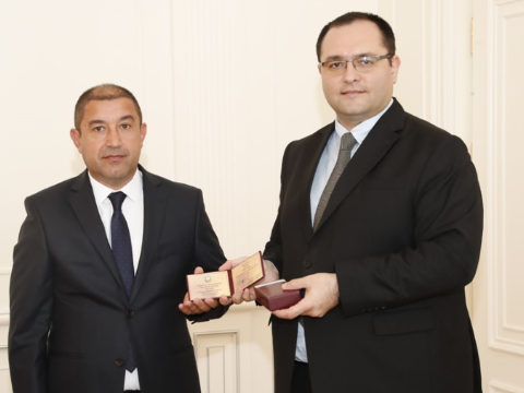 Nazirliyin əməkdaşlarına medal və vəsiqələri təqdim olundu -&nbsp;FOTOLAR
