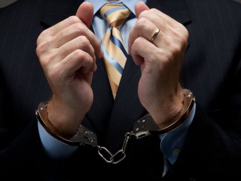 Dələduz vəkil həbs edildi