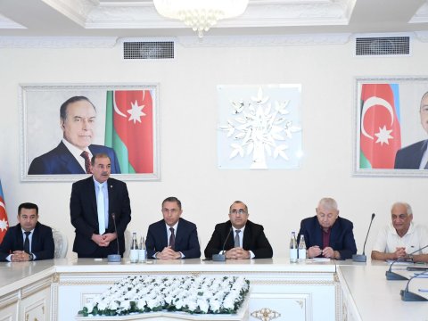 Tahir Mirkişilinin seçicilərilə görüşləri davam edir