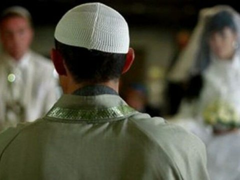 Kəbin kəsdirmək vacibdirmi&hellip; - Evlənən cütlüyün aktual SUALI