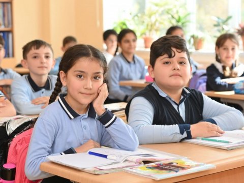 Şagirdlərin yerdəyişməsi DAYANDIRILIR