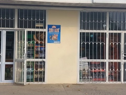 Azyaşlılara siqaret satan market sahibi CƏRİMƏLƏNDİ