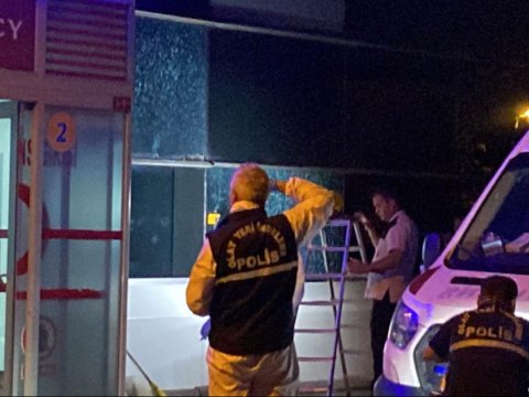 İstanbulda xəstəxanaya silahlı basqın edildi