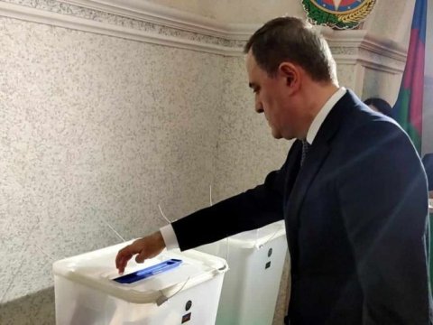 Ceyhun Bayramov&nbsp;səsvermə hüququndan istifadə etdi