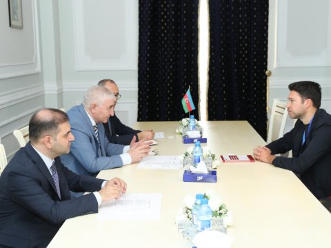 Məzahir Pənahov monteneqrolu həmkarı ilə&nbsp;görüşdü