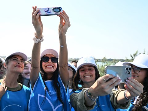 Leyla Əliyeva təmizlik aksiyasında - FOTOLAR
