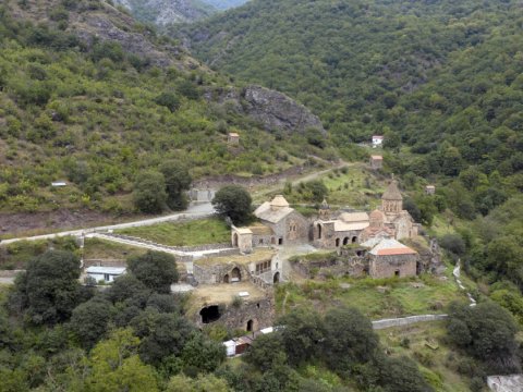 Prezidentlə xanımı Kəlbəcərə GETDİ