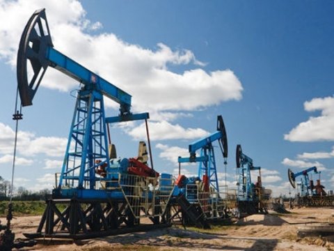 Azərbaycan neftinin qiyməti cüzi ucuzlaşıb