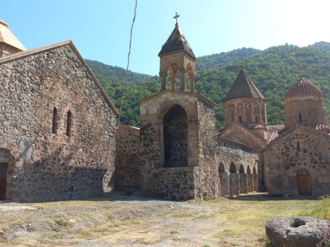 Erməni vandalizminə məruz qalan Xudavəng&nbsp;FOTOLARDA
