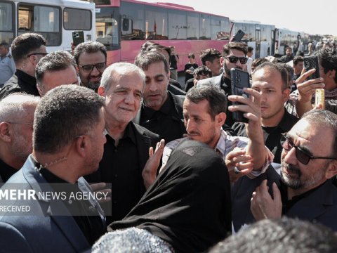 Pezeşkian matəm mərasimlərinə qatıldı