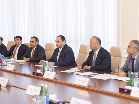 Məcnun Məmmədov Belarusun nümayəndə heyəti ilə görüşüb -&nbsp;FOTOLAR