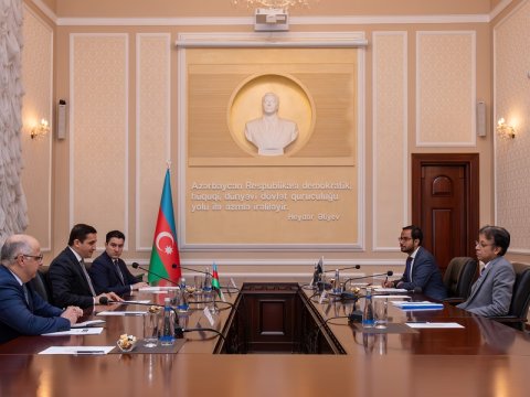 Ədliyyə naziri Pakistan səfiri ilə görüşüb