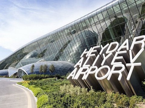 Aeroportda polisə müqavimət göstərən sürücü həbs edildi