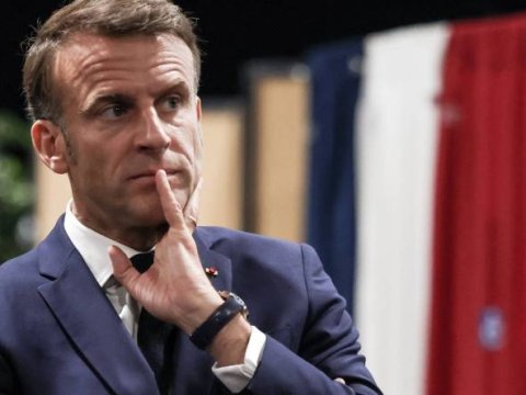 80-dən çox deputat Makronun vəzifəsindən uzaqlaşdırılmasına İMZA ATDI